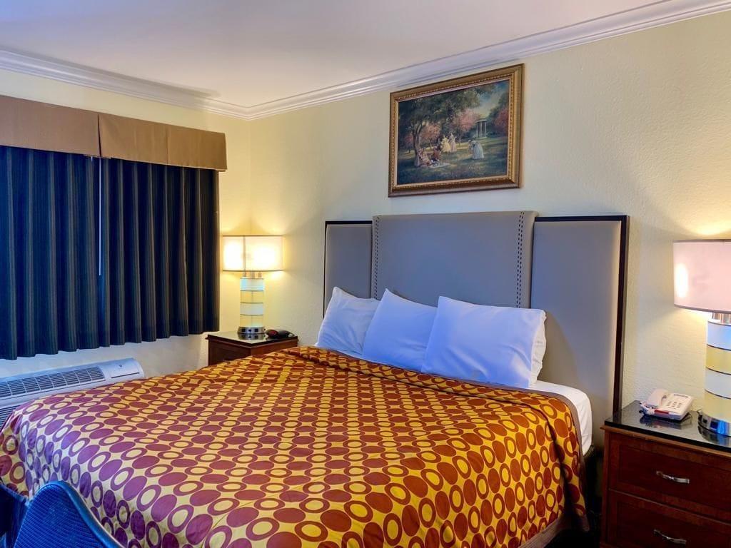 Travelodge Inn & Suites By Wyndham Fullerton Eksteriør billede