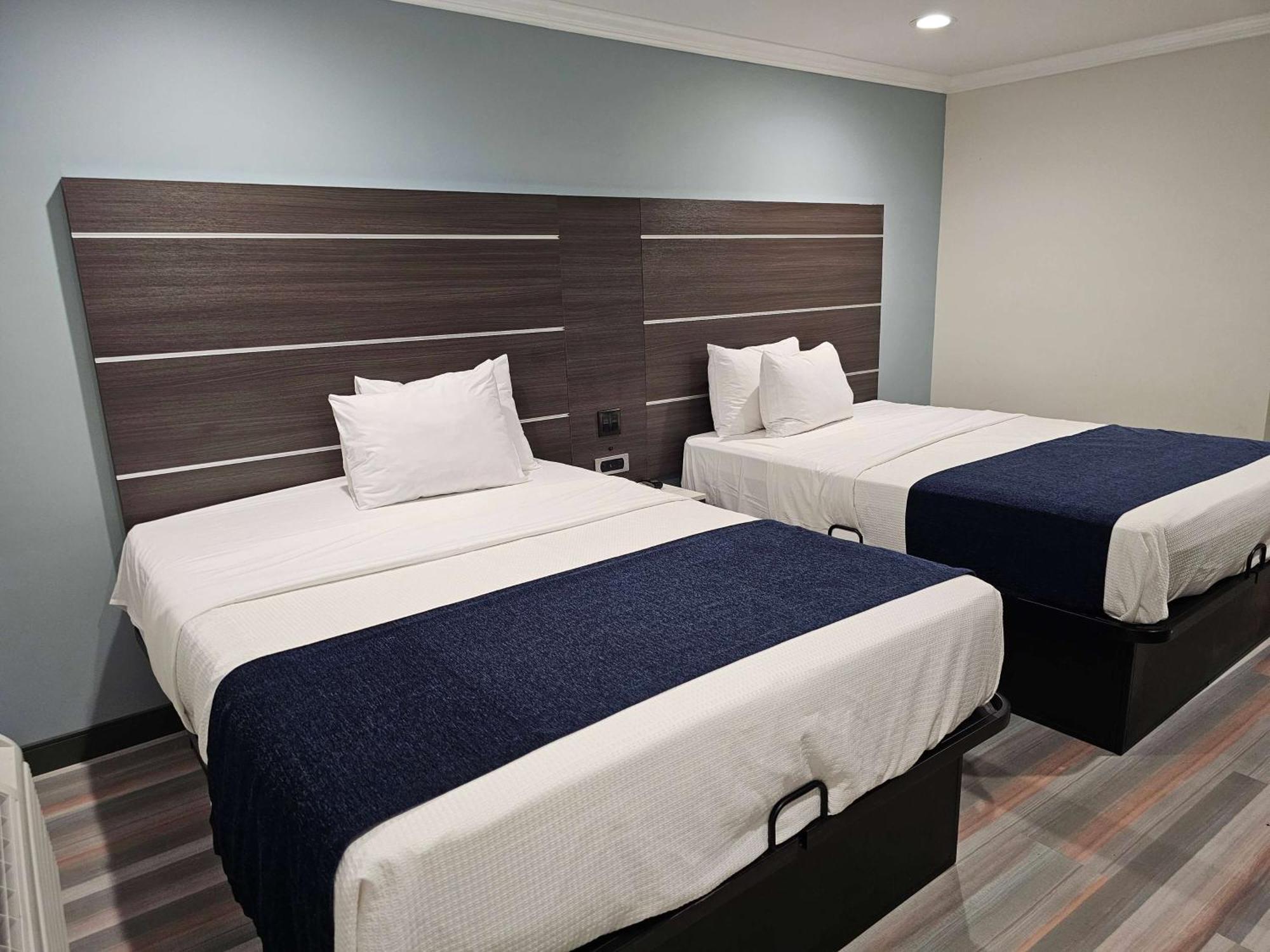Travelodge Inn & Suites By Wyndham Fullerton Eksteriør billede