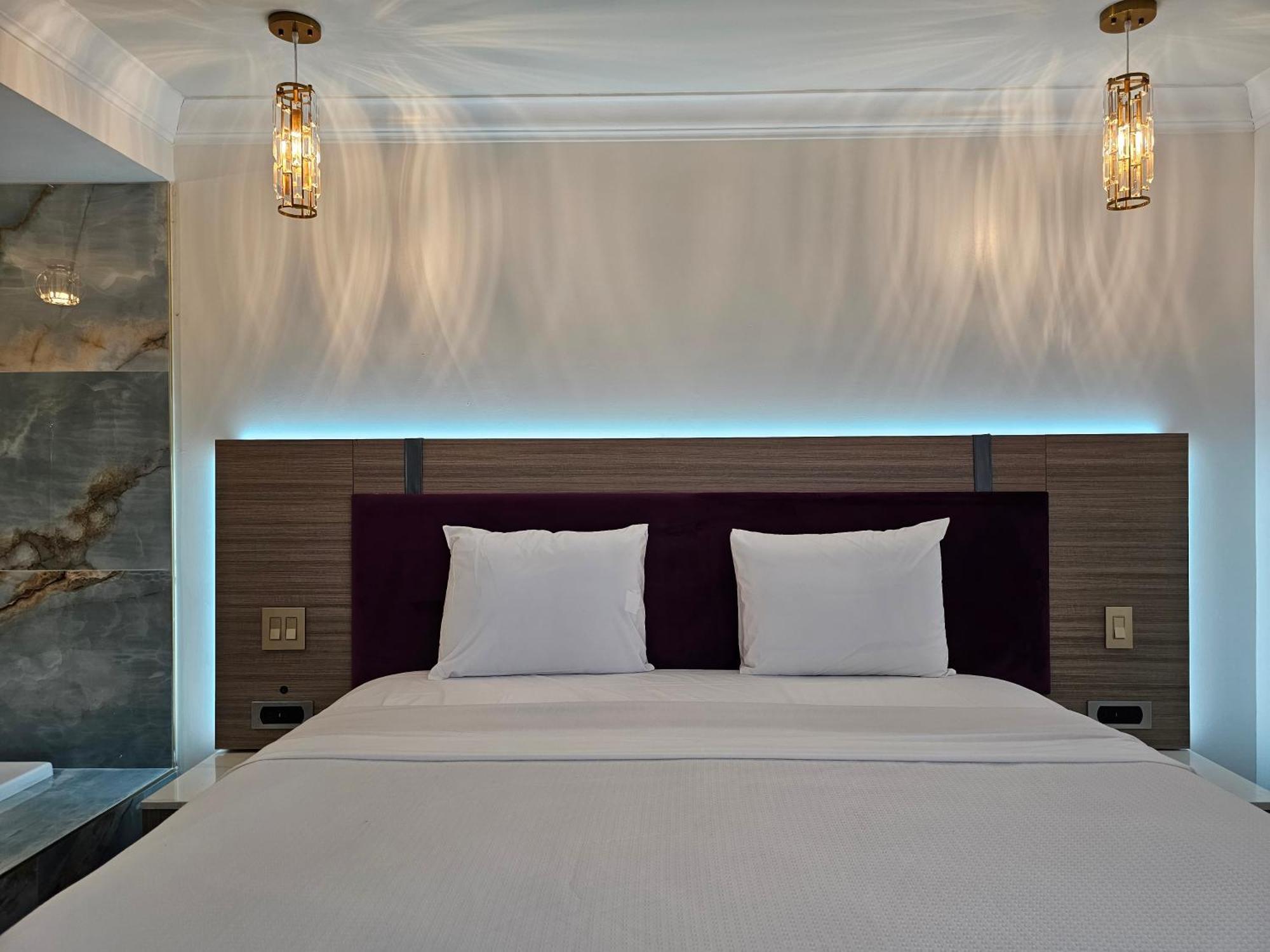 Travelodge Inn & Suites By Wyndham Fullerton Eksteriør billede